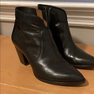 Black Frye Jennifer Ankle booties Sz 6